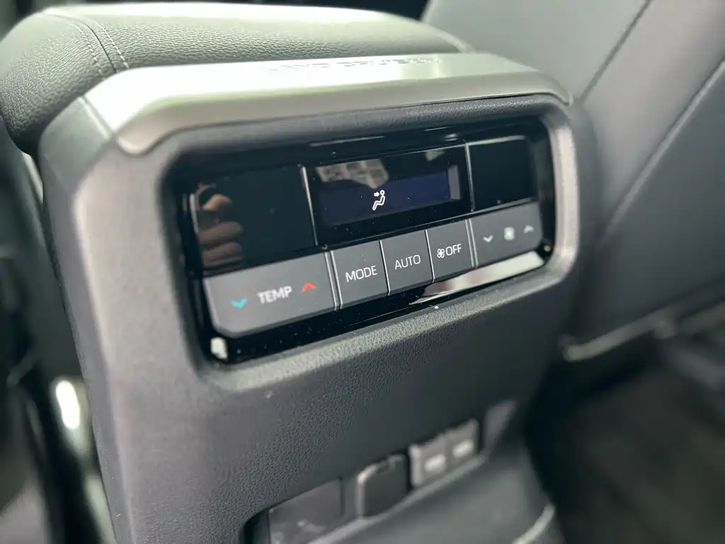 Toyota Prado — миниатюра 10