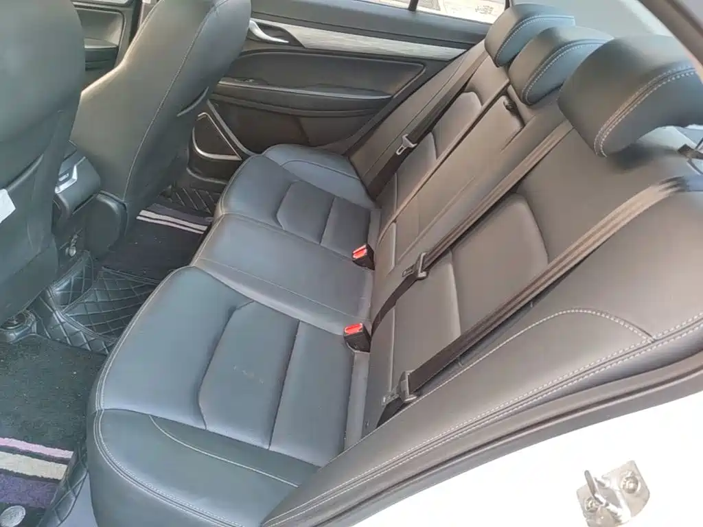 Geely Emgrand — миниатюра 17