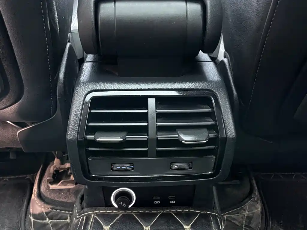 Audi Q3 — миниатюра 25