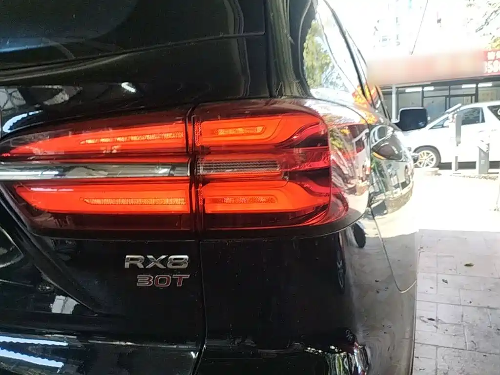Roewe RX8 — миниатюра 8