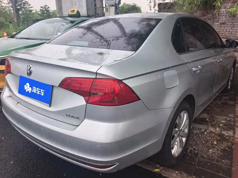 Volkswagen Bora — миниатюра 3