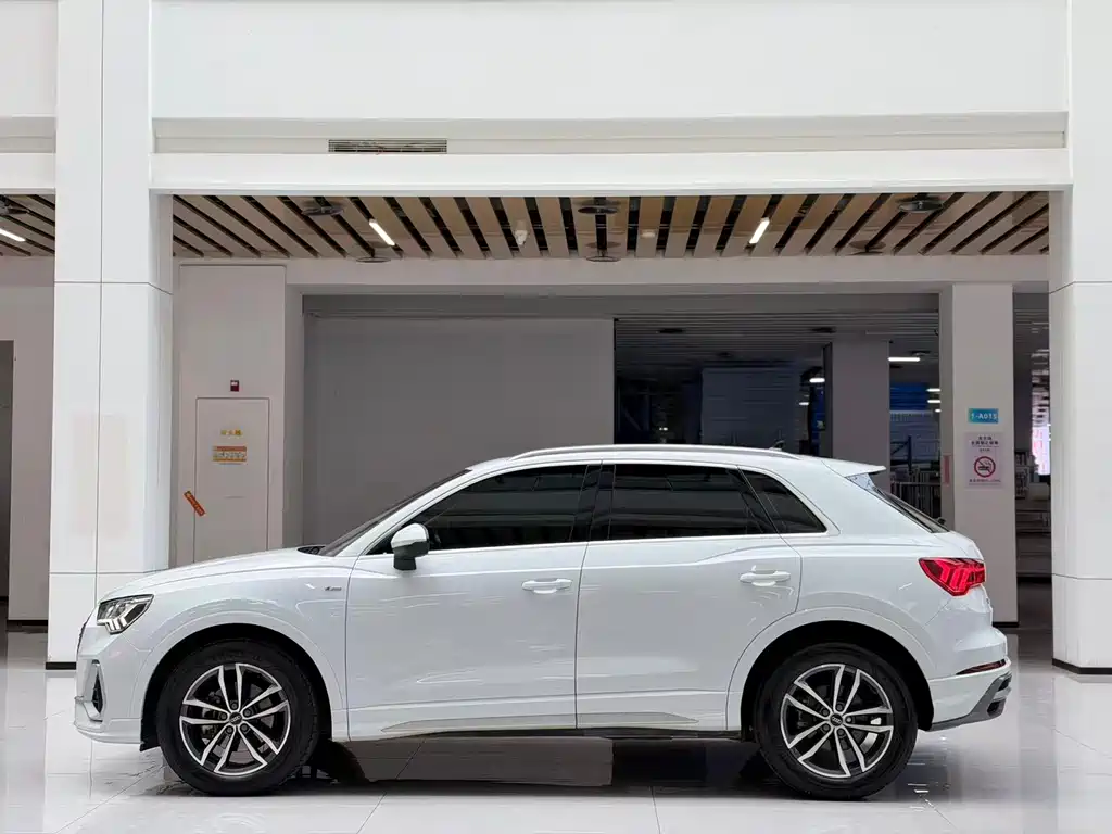 Audi Q3 — миниатюра 8