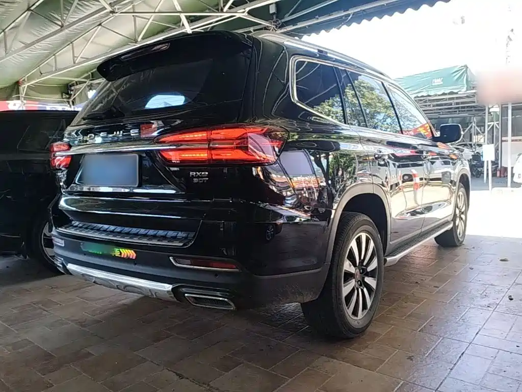 Roewe RX8 — миниатюра 7