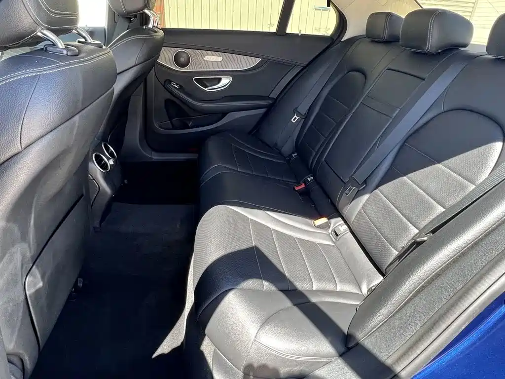 Mercedes-Benz C-Class — миниатюра 9