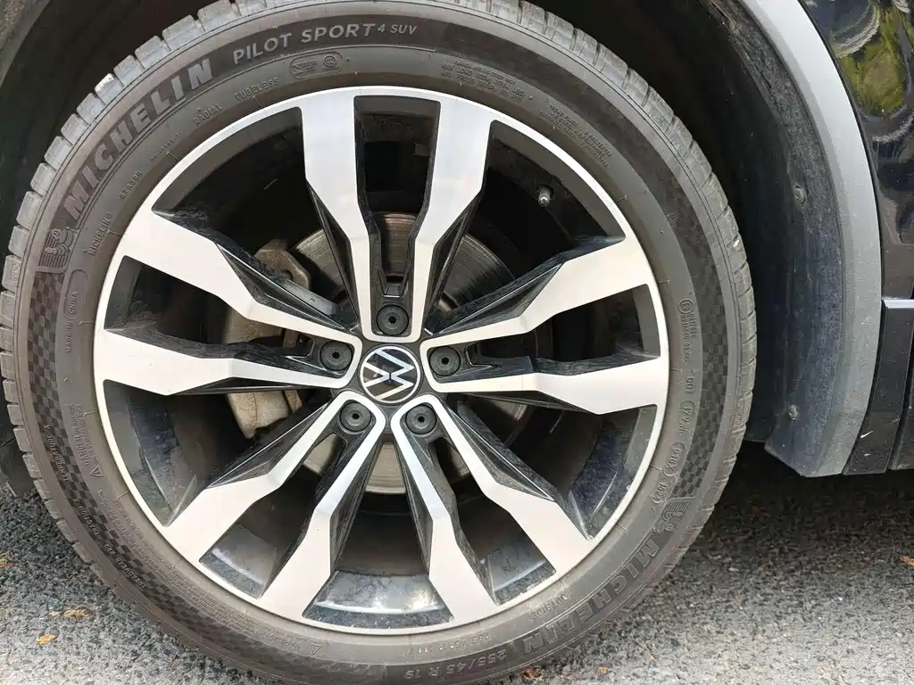 Volkswagen Tiguan L — миниатюра 6