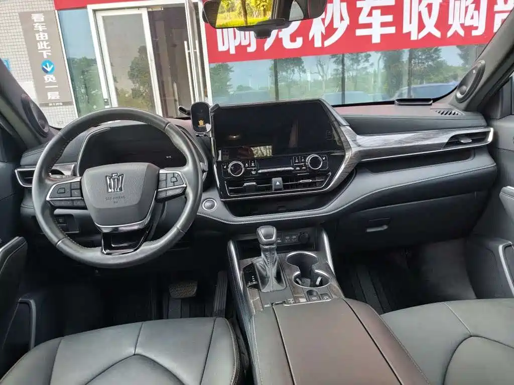 Toyota Crown Kluger — миниатюра 8