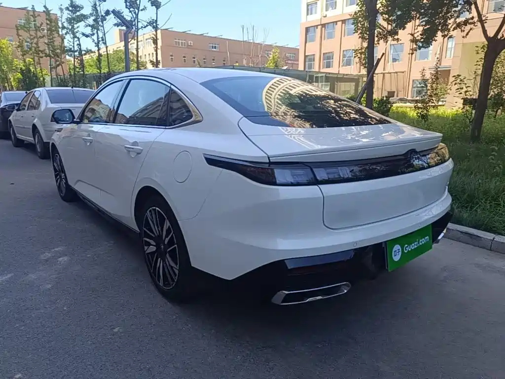 Changan Eado — миниатюра 5
