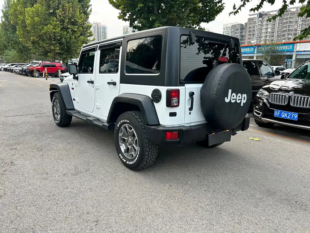 Jeep Wrangler — миниатюра 4