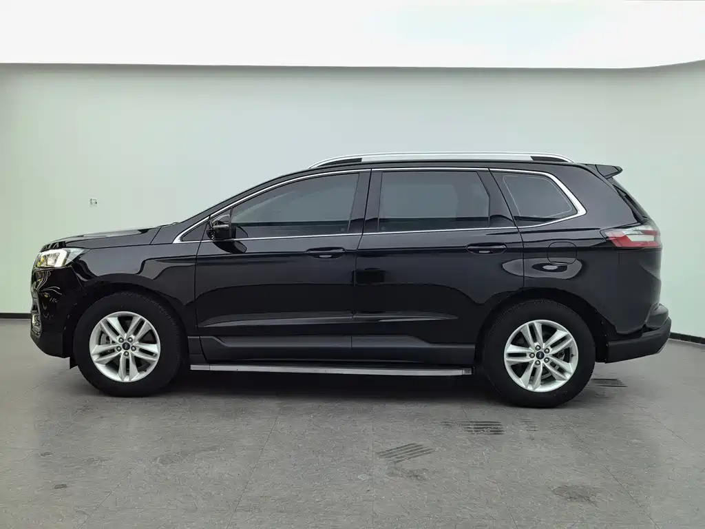 Ford Edge — миниатюра 8