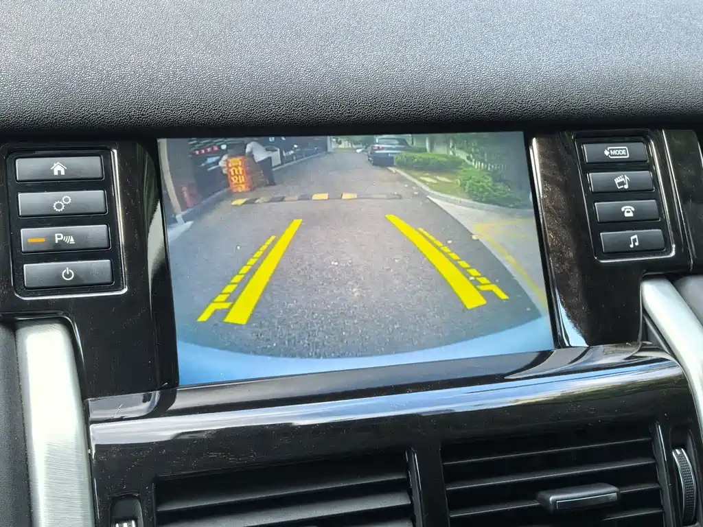 Land Rover Discovery Sport — миниатюра 16