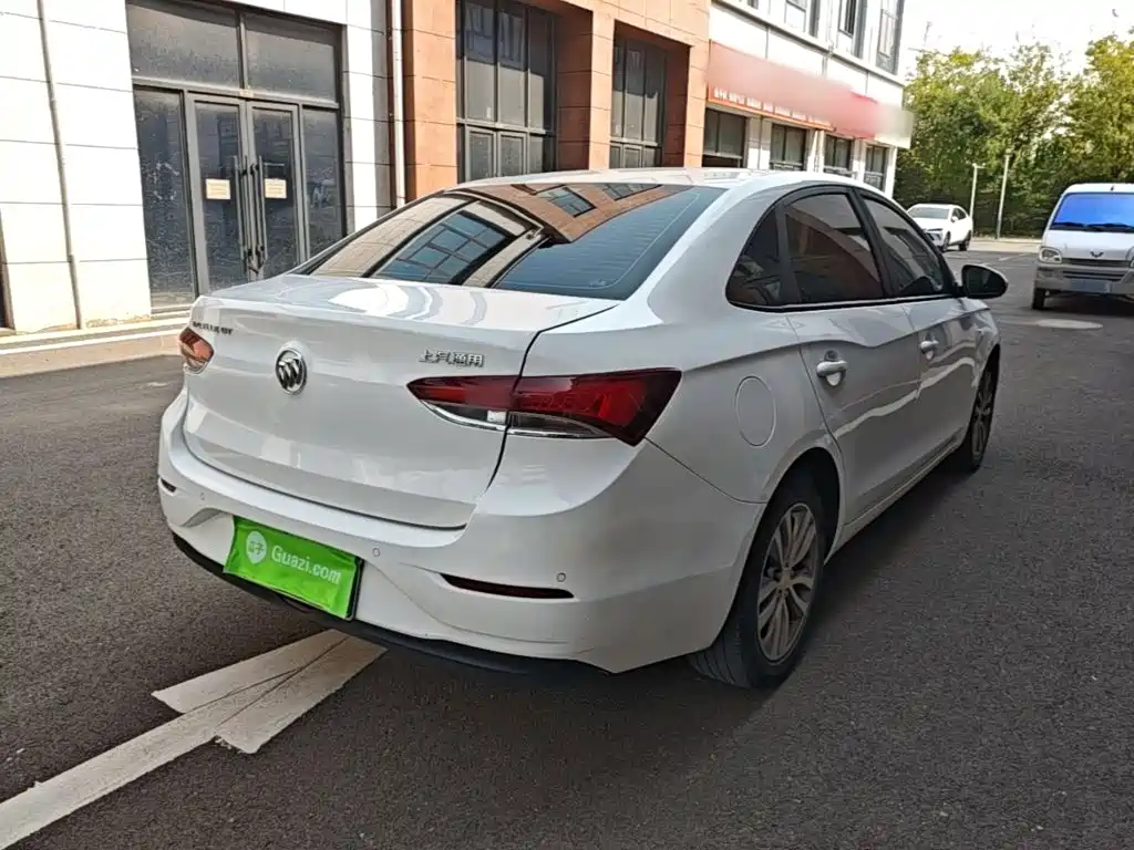 Buick Excelle — миниатюра 7