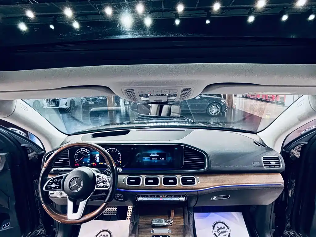 Mercedes-Benz GLS — миниатюра 4