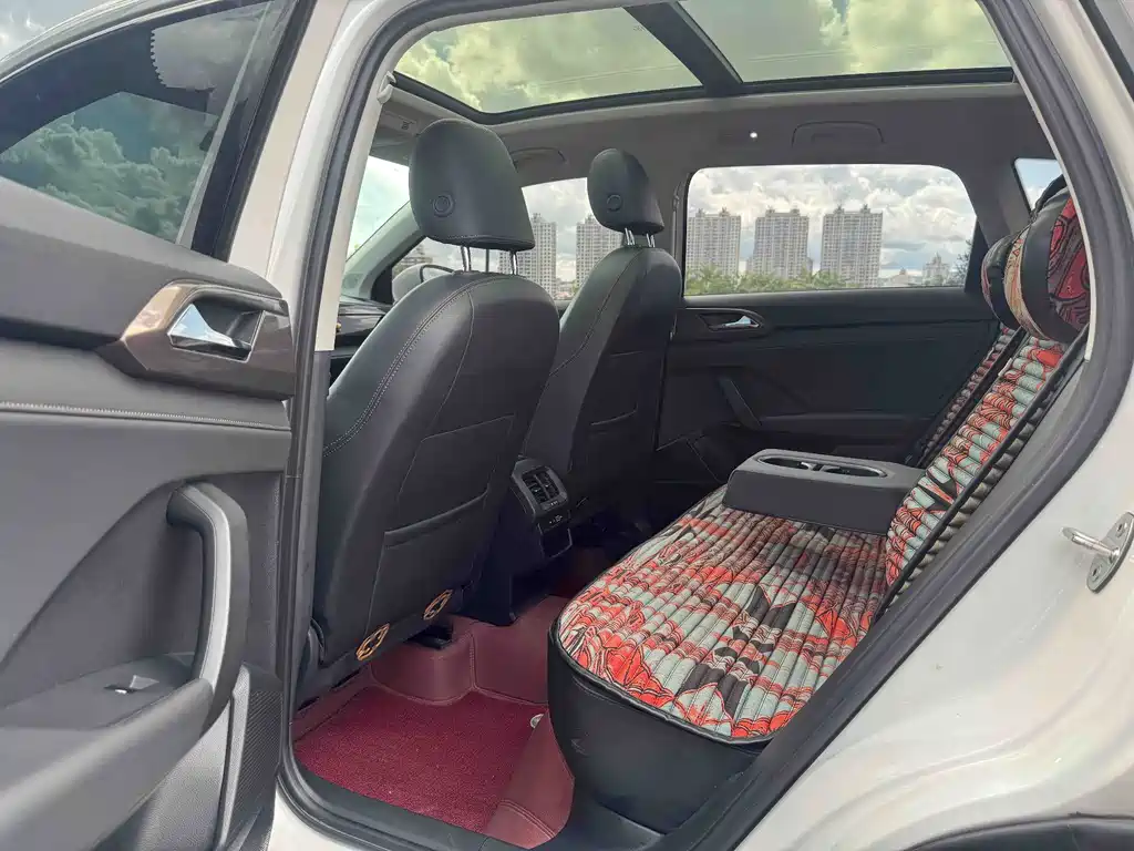 Volkswagen Tharu — миниатюра 7