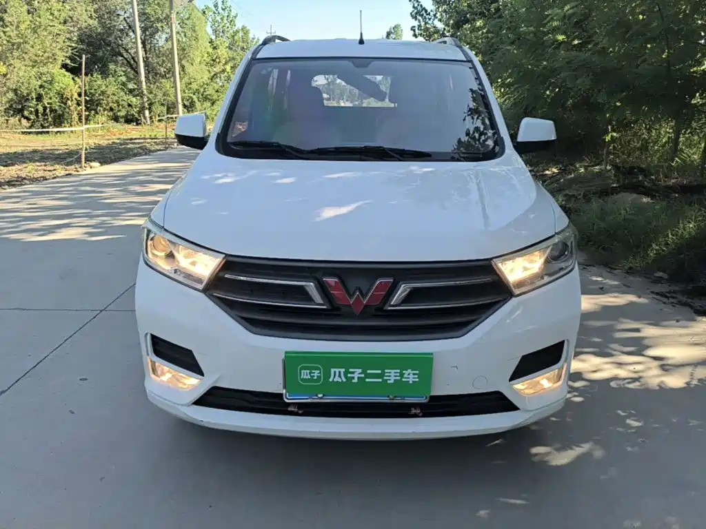 Wuling Hongguang — миниатюра 3