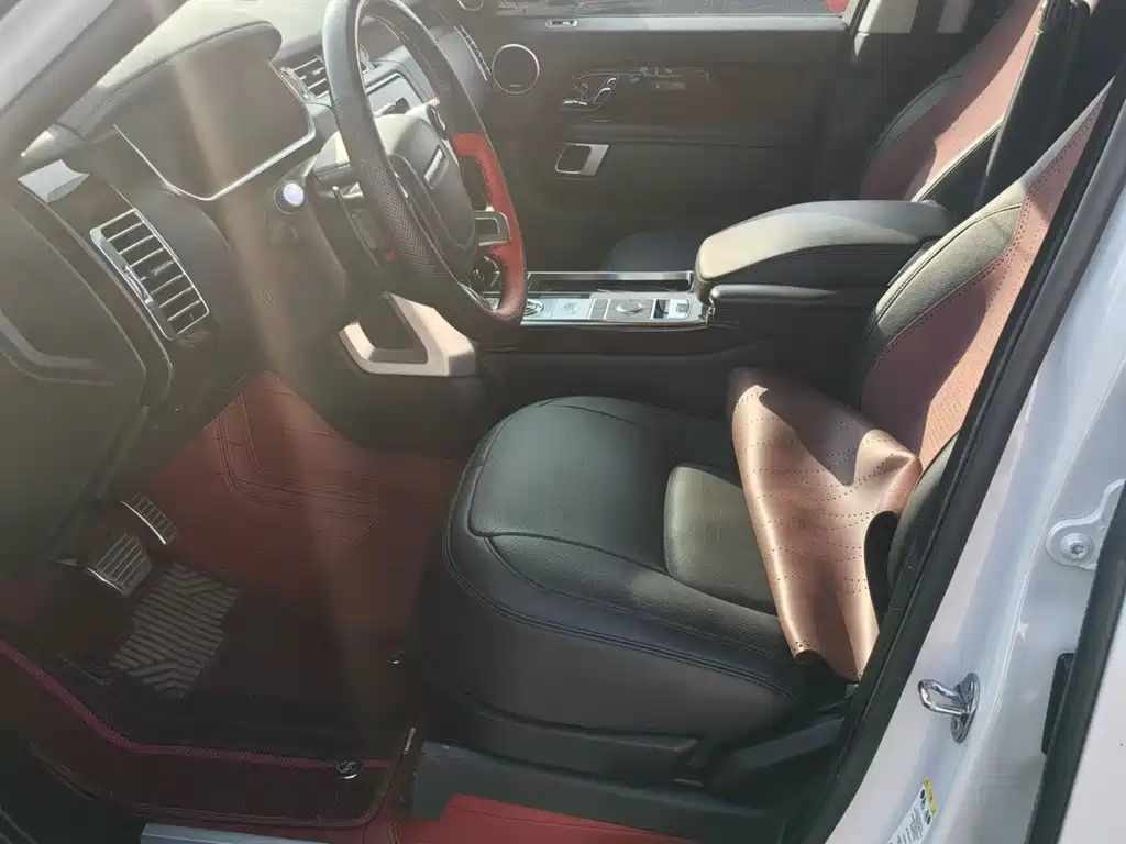 Land Rover Range Rover — миниатюра 2