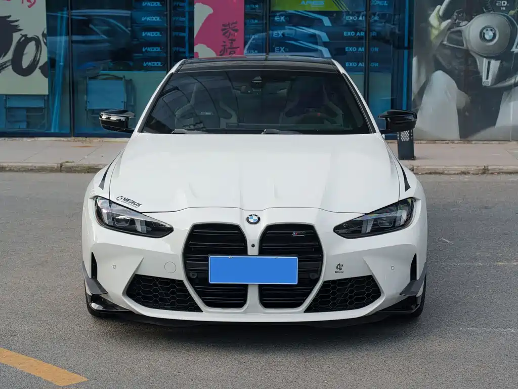 BMW M4 — миниатюра 2