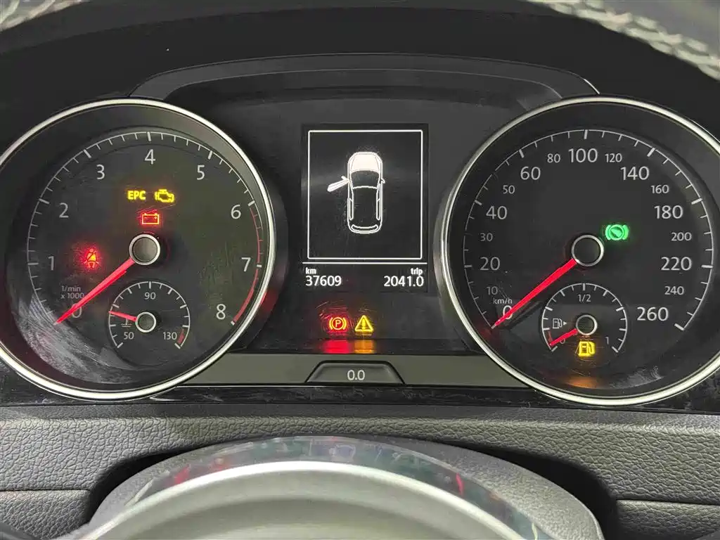 Volkswagen Golf — миниатюра 14