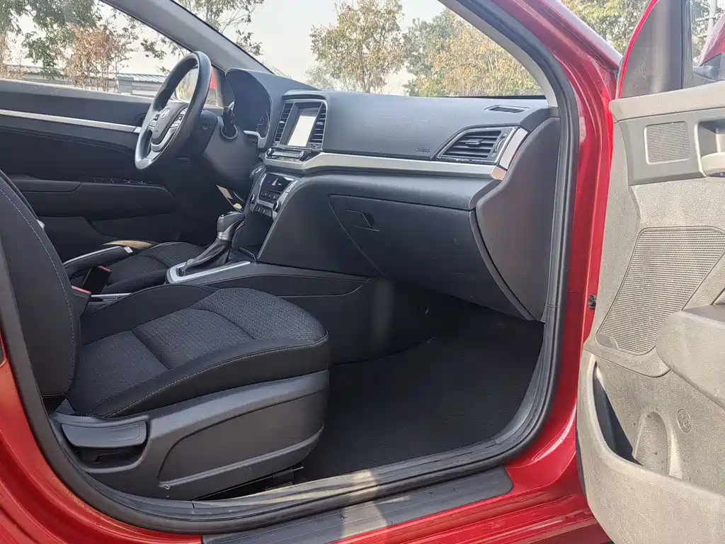 Hyundai Elantra 1.6L Auto Smart Dazzle · Elite Type, фото 13