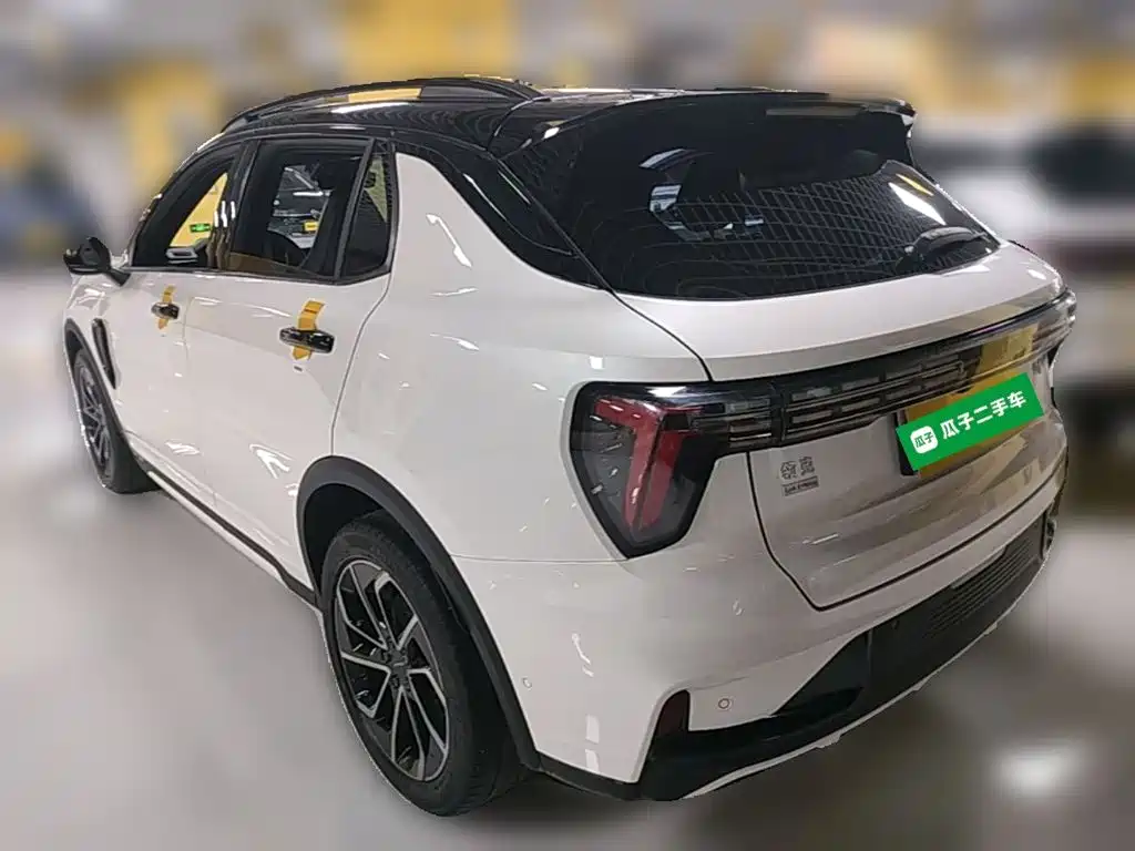 Lynk & Co 01 — миниатюра 7