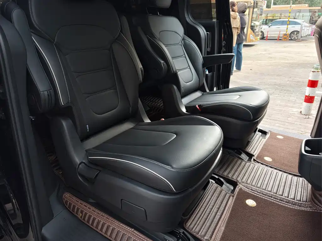 Hyundai Custo — миниатюра 18