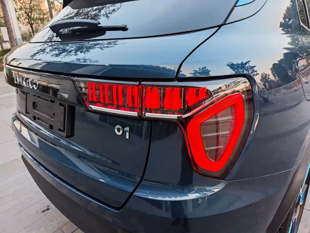 Lynk & Co 01 2.0T 2WD Shine Pro Edition China V, фото 15
