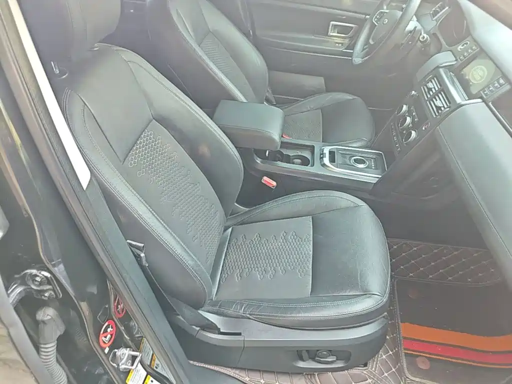 Land Rover Discovery Sport — миниатюра 25