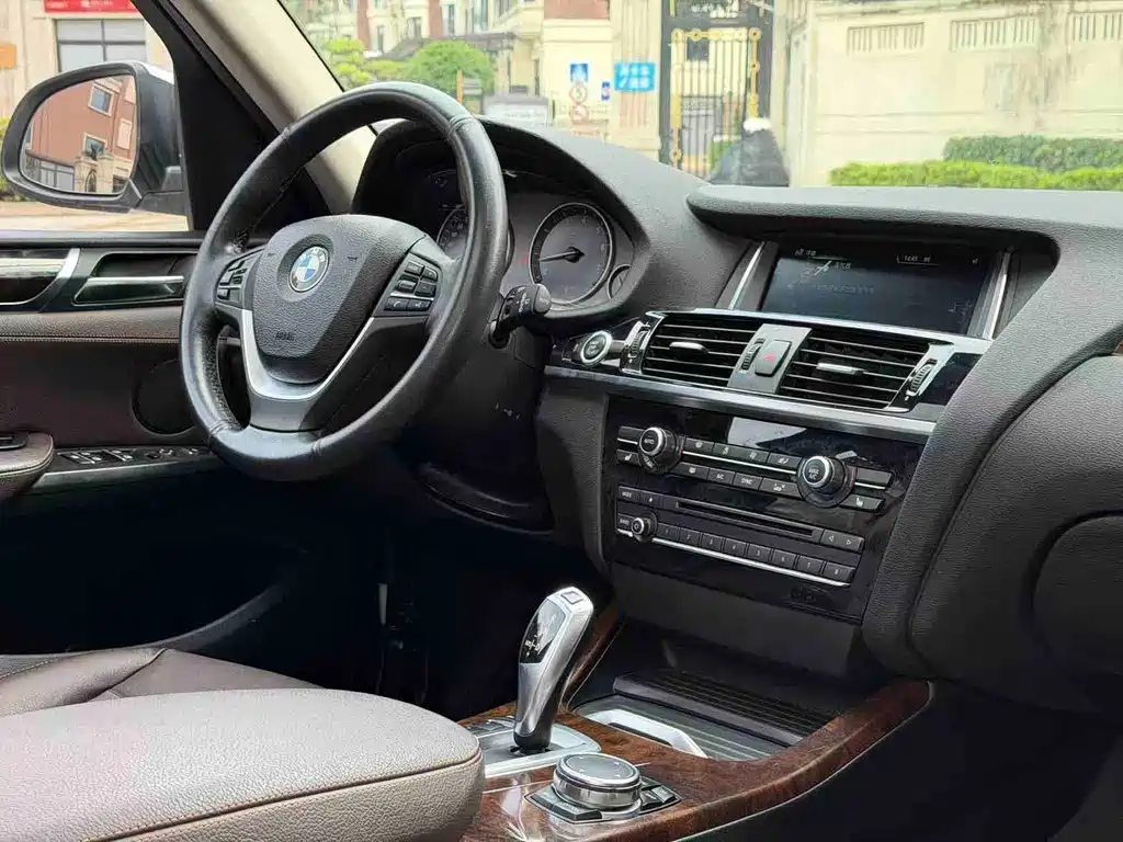 BMW X3 (Import) — миниатюра 16