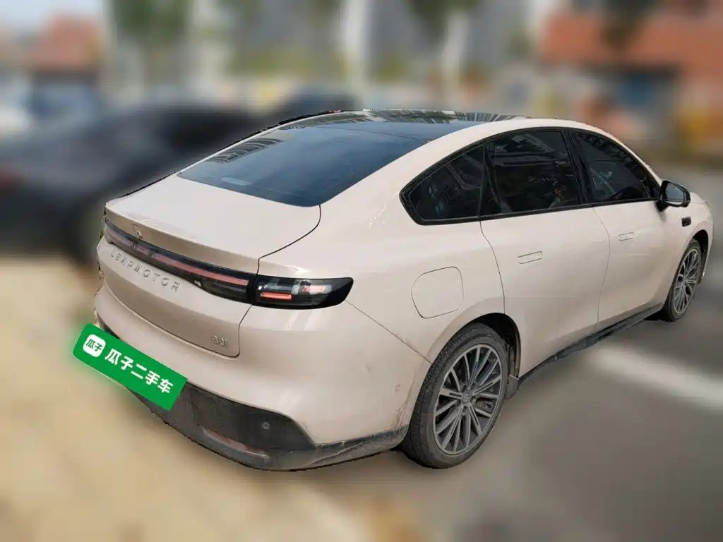 Leapmotor Leapmotor B01 — миниатюра 4