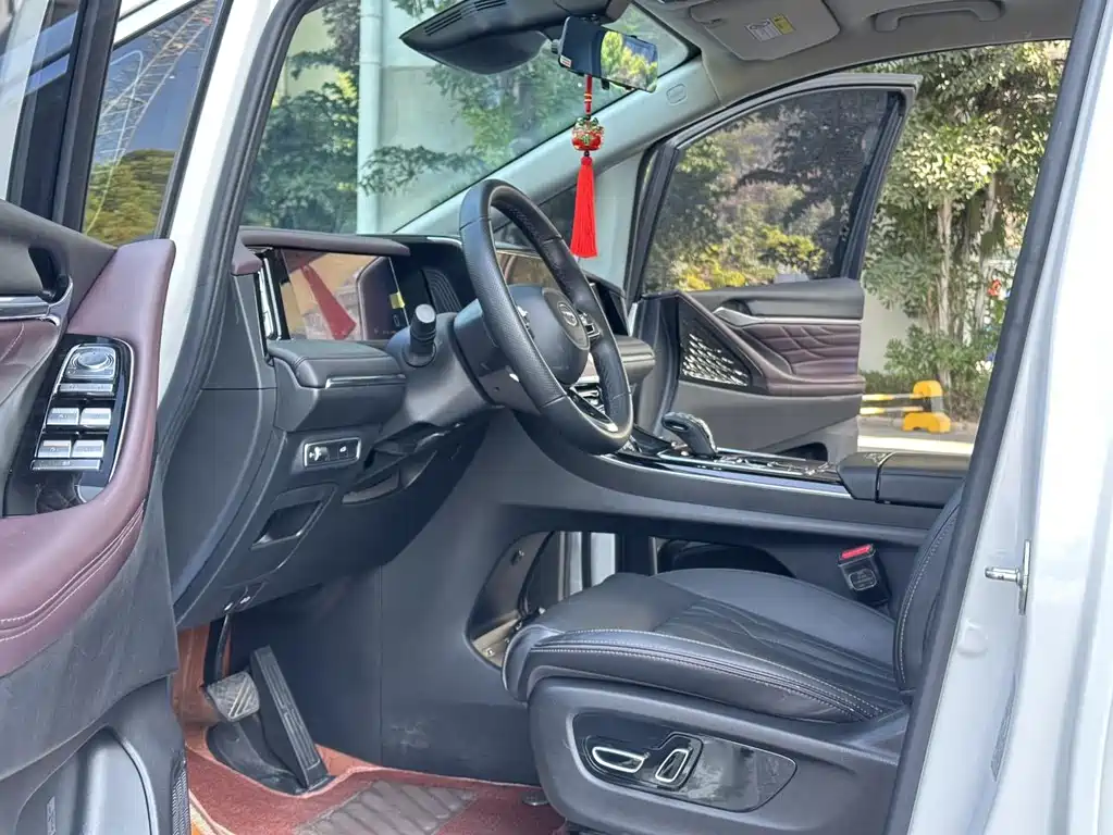 GAC Motor Trumpchi M8 — миниатюра 6