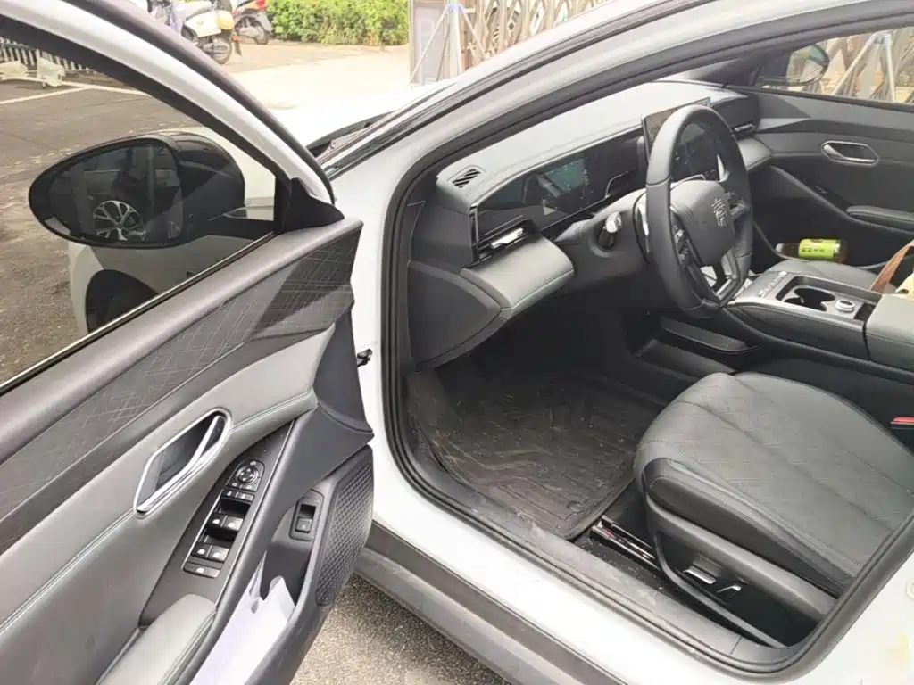 BYD Qin L — миниатюра 16