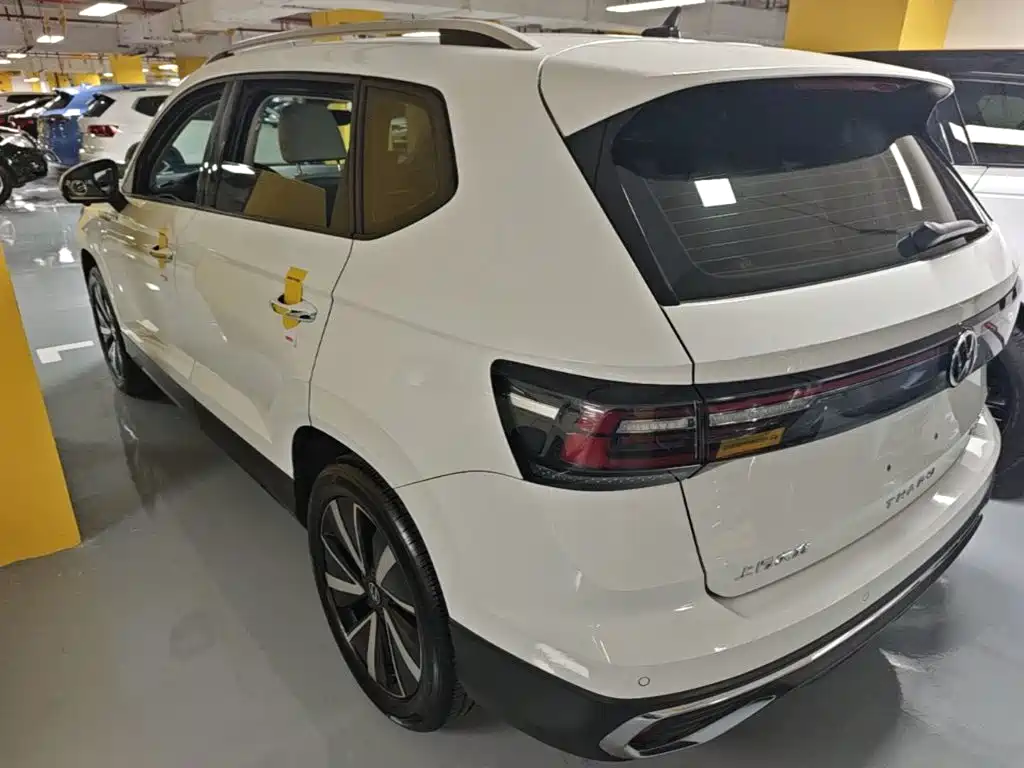 Volkswagen Tharu — миниатюра 5