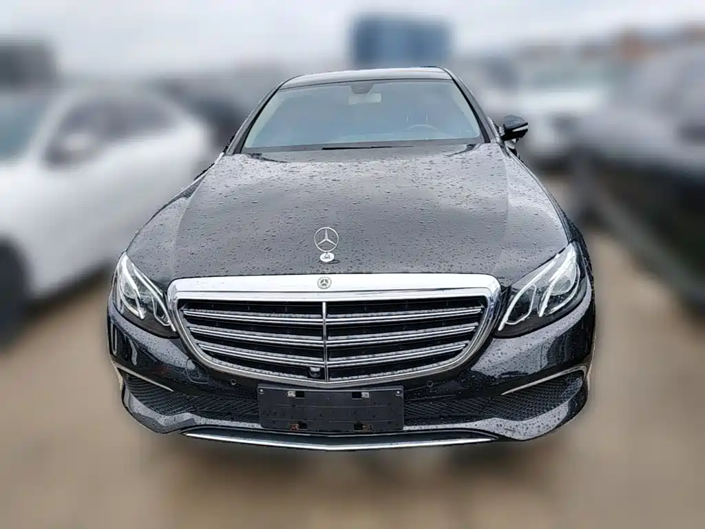 Mercedes-Benz E-Class — миниатюра 5