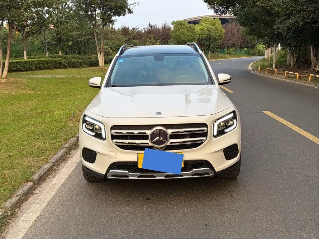 Mercedes-Benz GLB — миниатюра 2