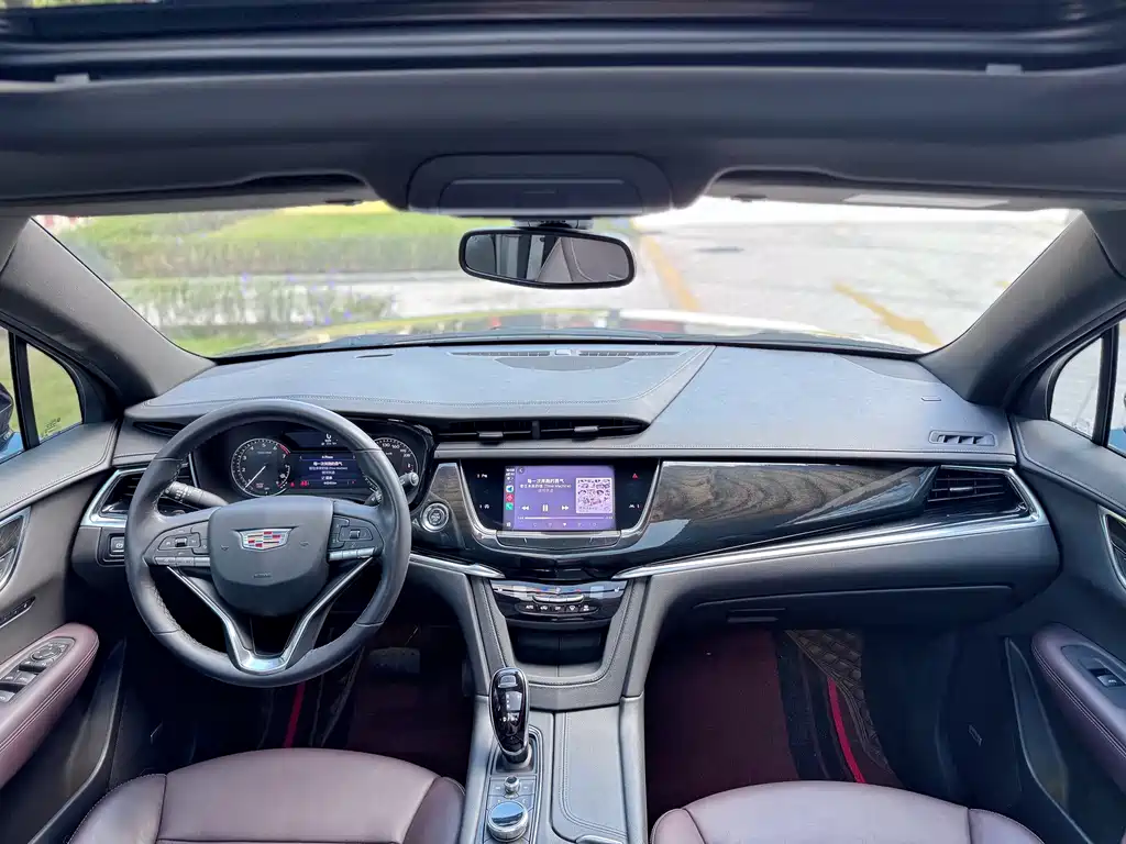Cadillac XT6 — миниатюра 8