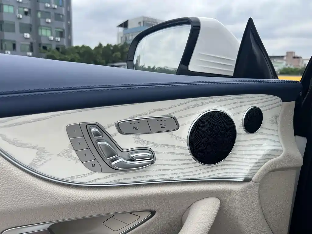 Mercedes-Benz E-Class (Import) — миниатюра 18