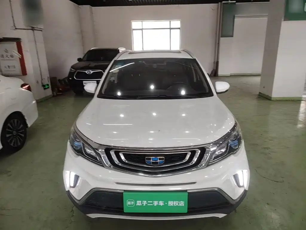 Geely Vision X3 — миниатюра 3