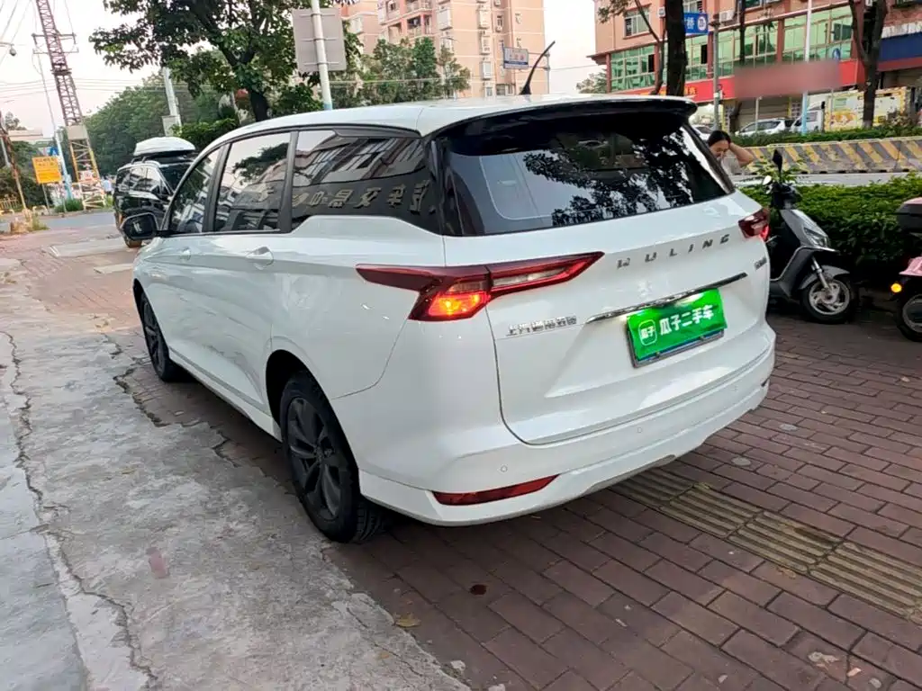 Wuling Victory — миниатюра 5