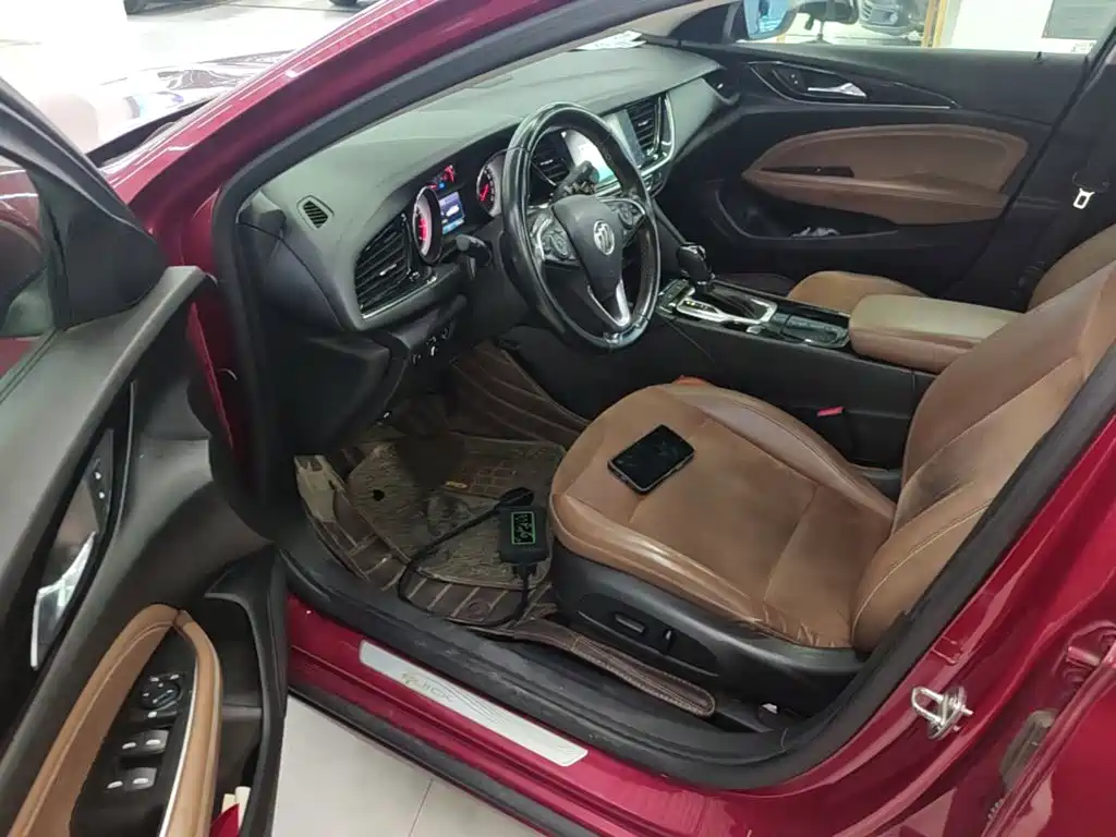 Buick Regal — миниатюра 16