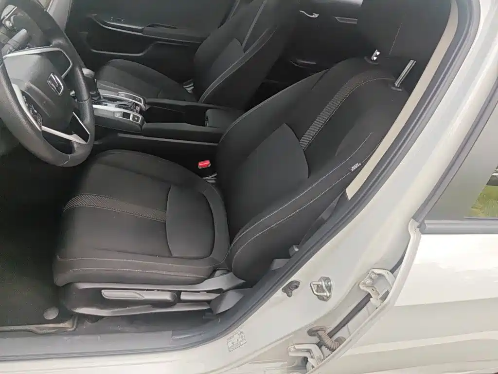 Honda Civic — миниатюра 8