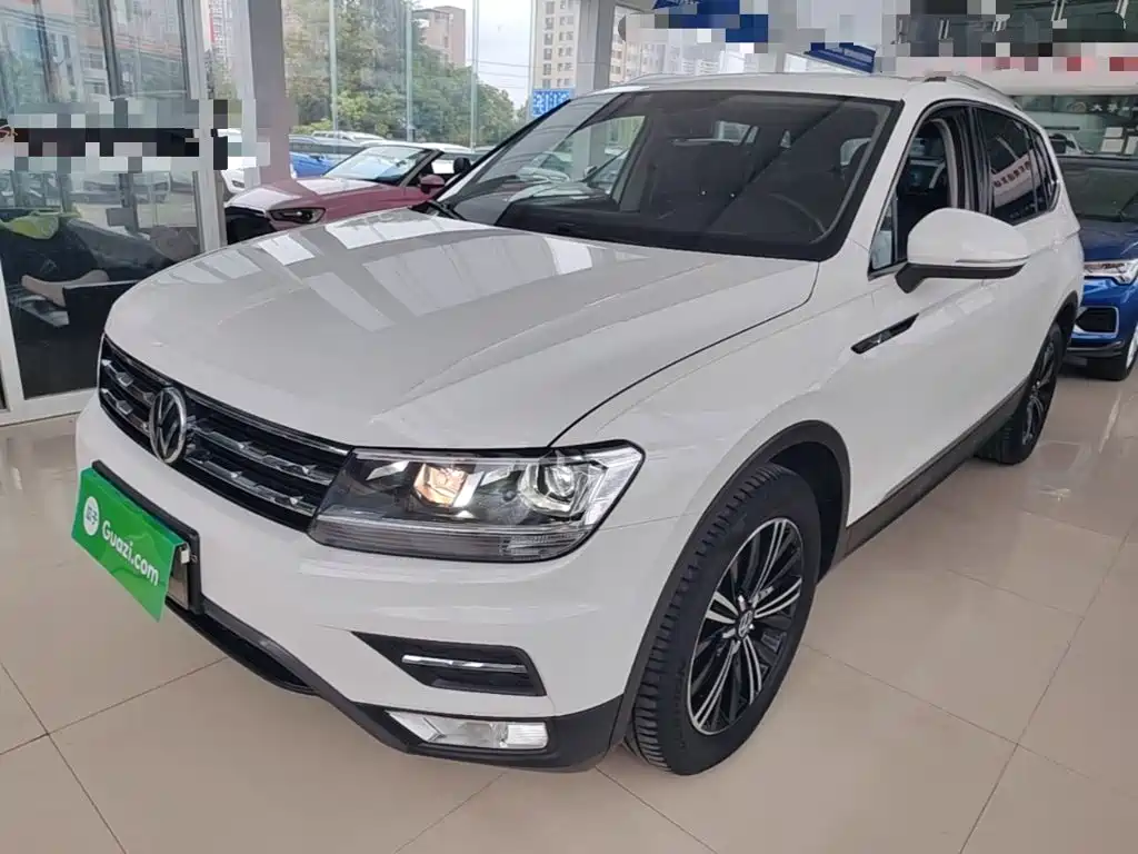 Volkswagen Tiguan L — миниатюра 2