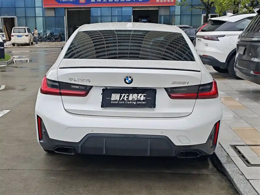 BMW 3 Series — миниатюра 8