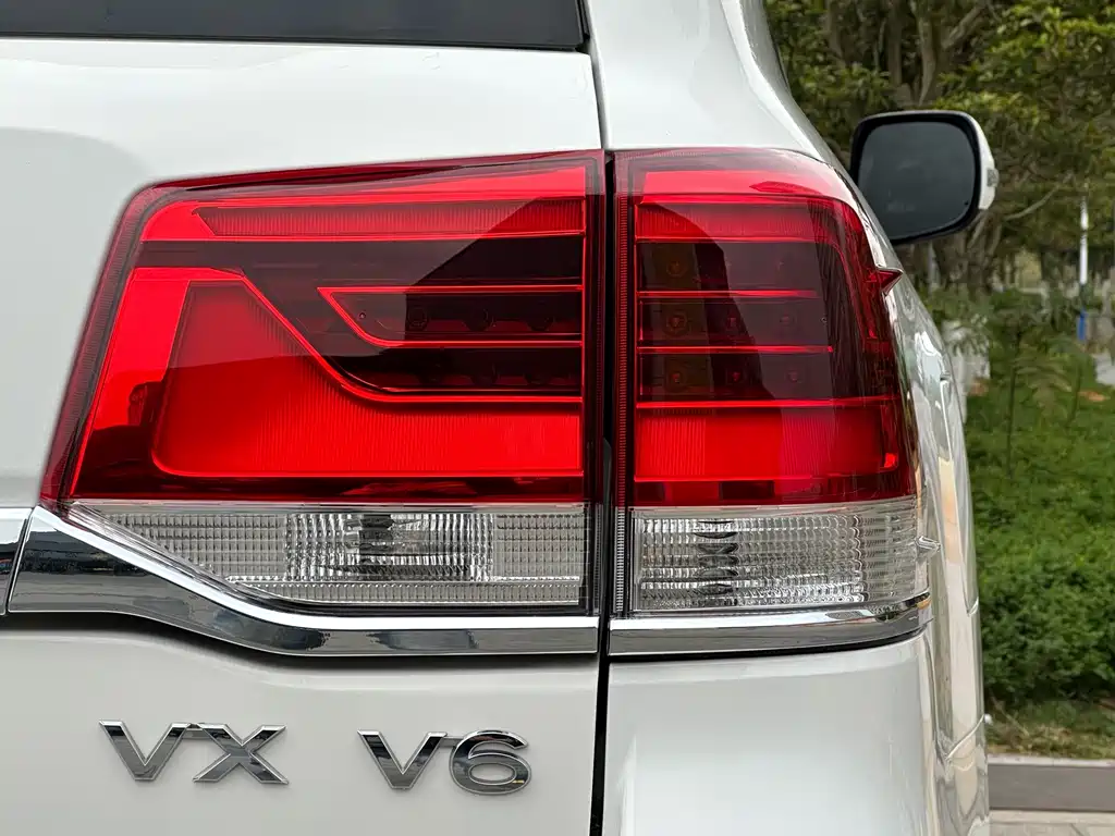 Toyota Land Cruiser 2012 4.0L AT VX