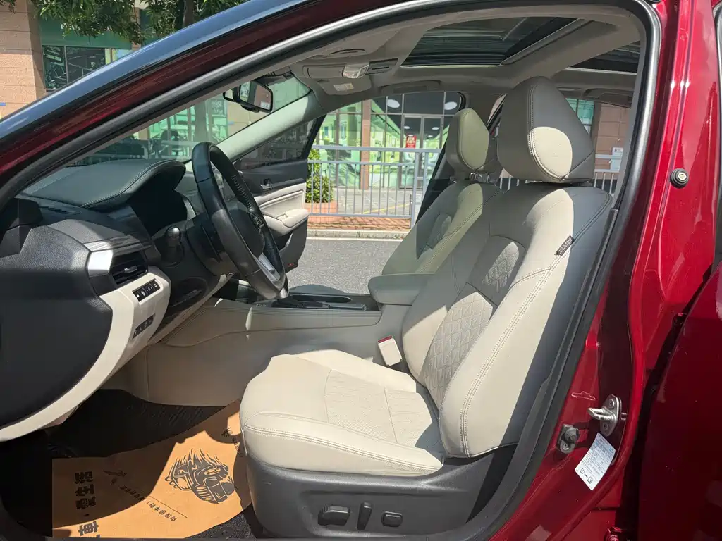 Nissan Teana — миниатюра 12