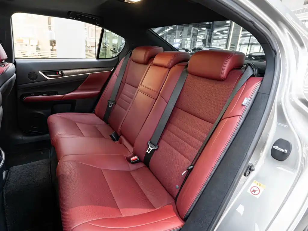 Lexus GS — миниатюра 12