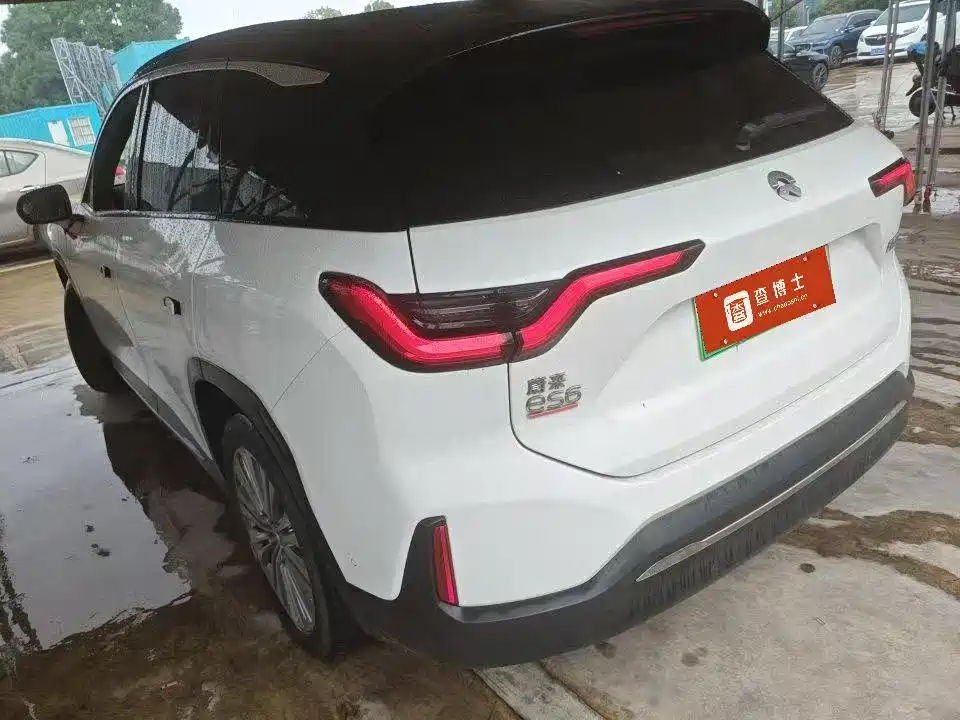NIO ES6 — миниатюра 8