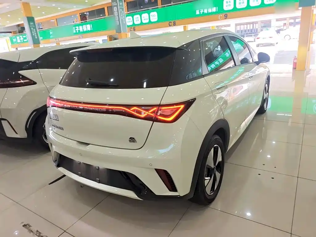 BYD Dolphin — миниатюра 7
