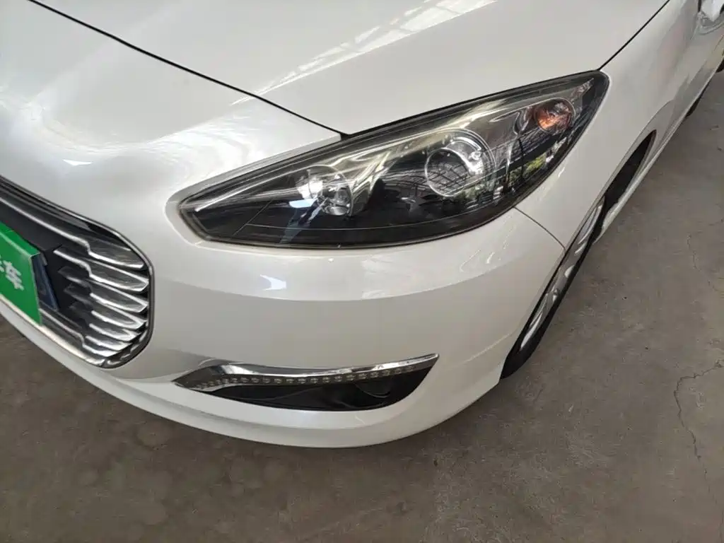 Peugeot 308 — миниатюра 24