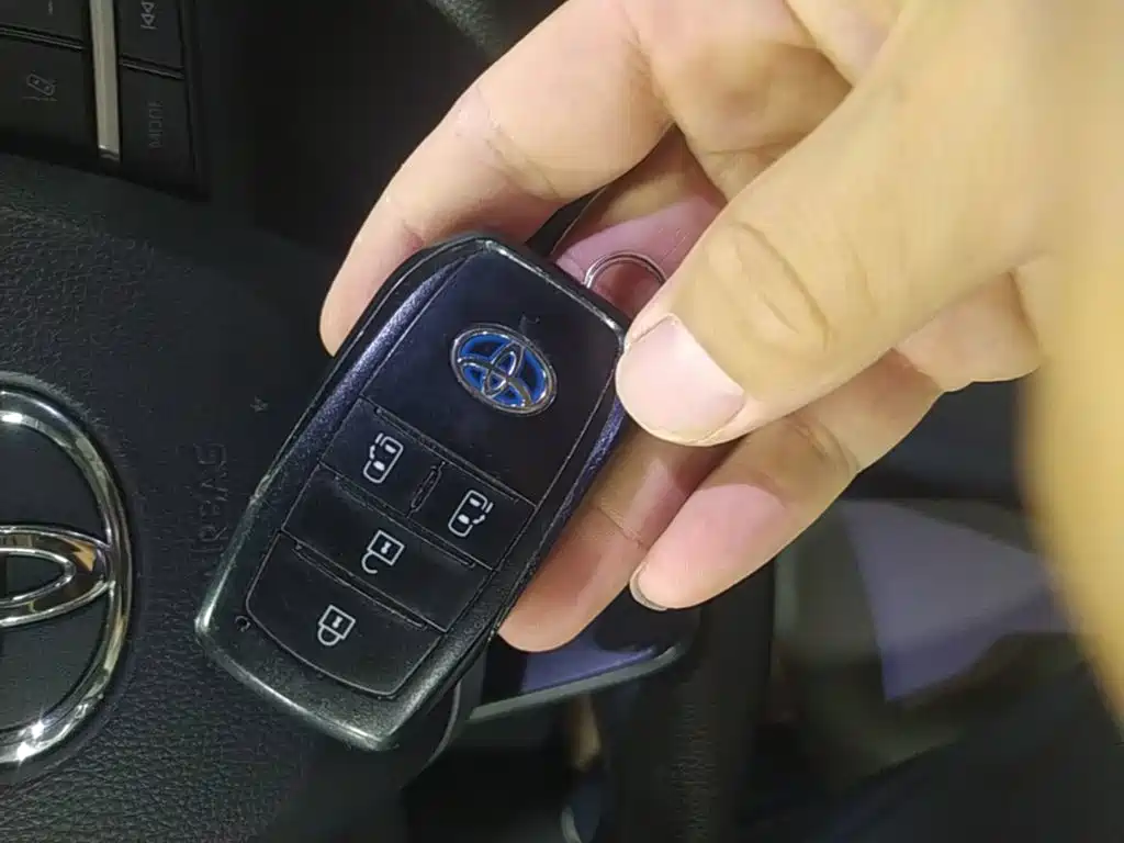 Toyota Sienna — миниатюра 9