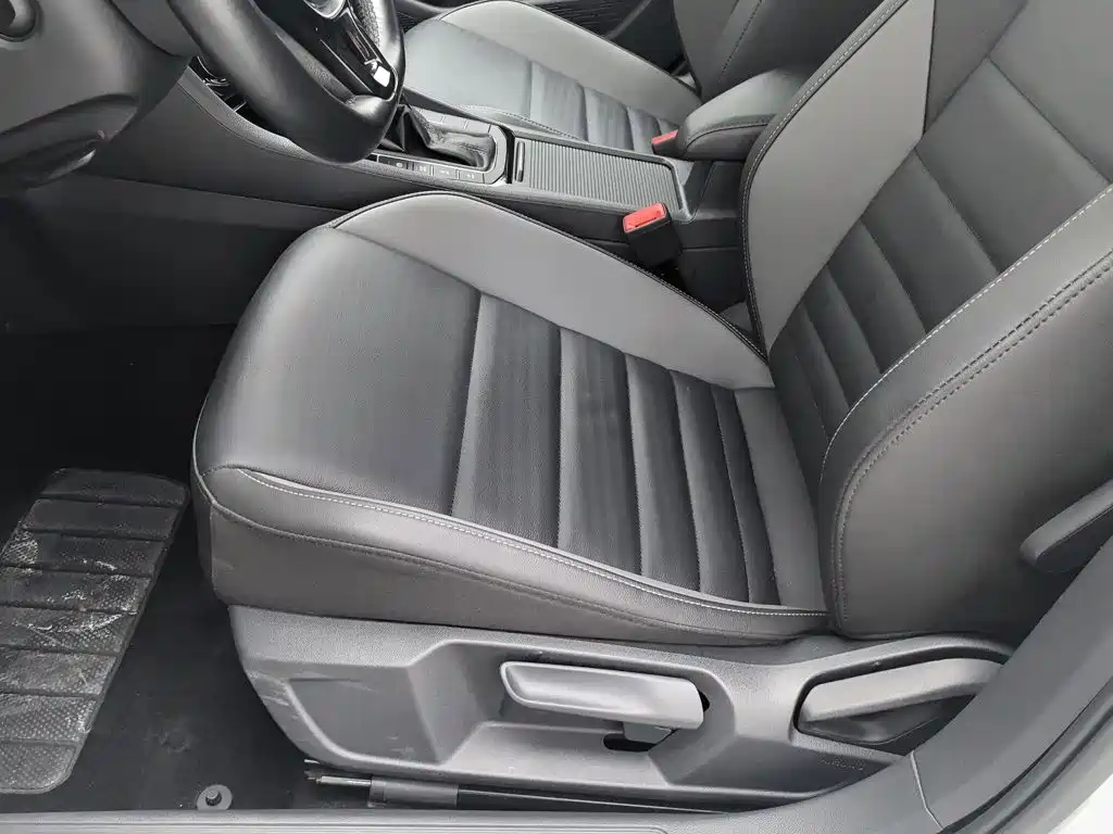 Volkswagen Sagitar — миниатюра 20