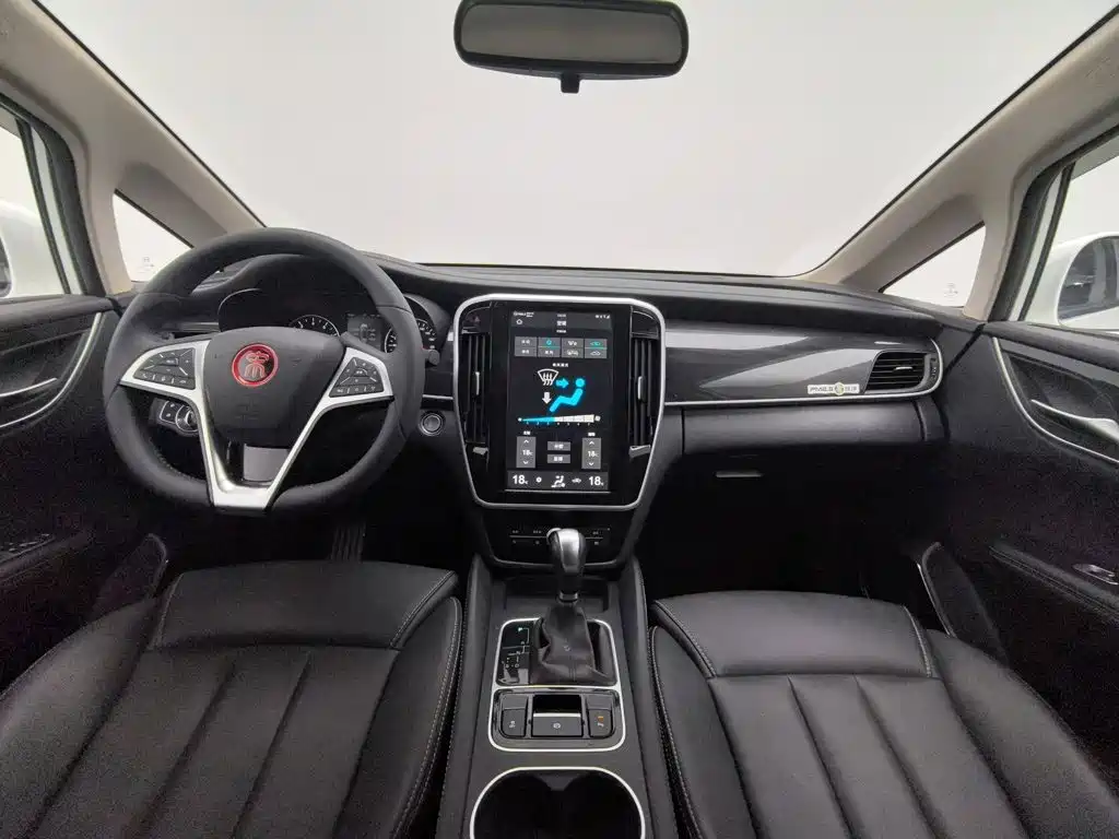 BYD MAX — миниатюра 5